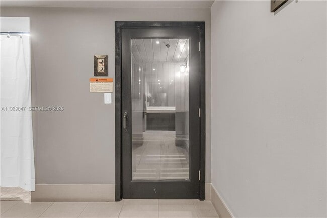 Building Photo - 185 SE 14th Terrace