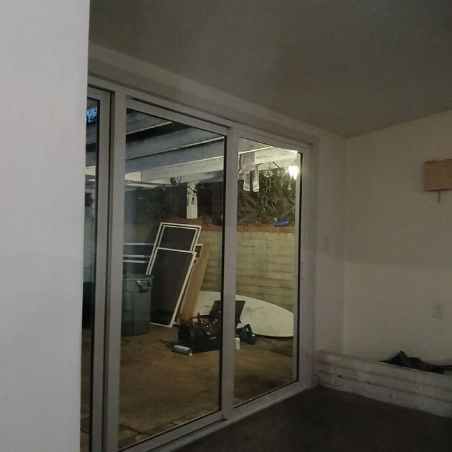 Building Photo - SDSU Area Home for Rent 5 bed 2 bath