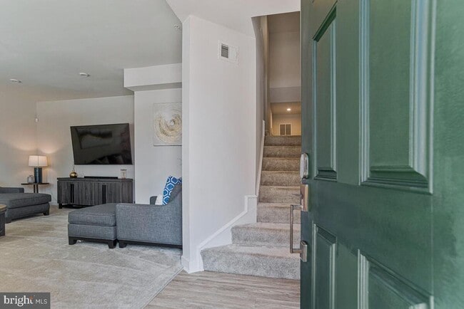 Building Photo - 10948 St Patricks Pk Aly