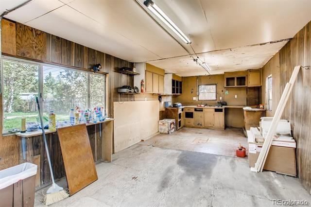 Building Photo - 16060 Mt Vernon Rd