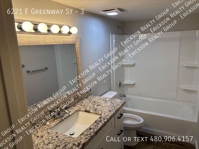 Building Photo - 6221 E Greenway St