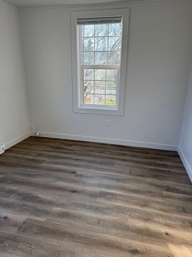 Building Photo - behe02