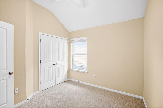 Building Photo - 15102 Walcott Dr