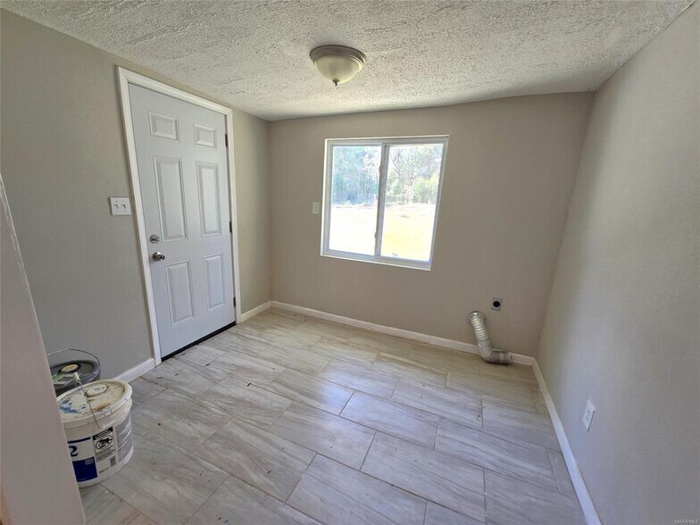 Building Photo - 3608 Princeton Rd