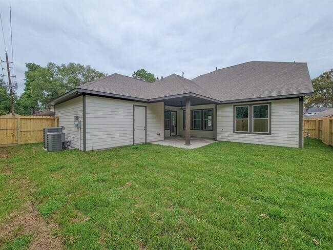 Building Photo - 18219 Polo Meadow Dr