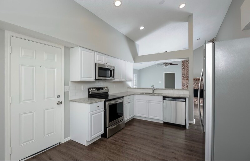 Building Photo - 3707 Seville Ln