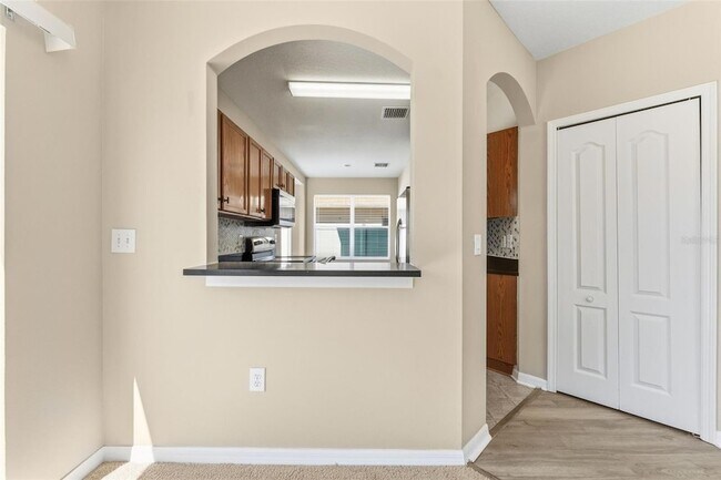 Building Photo - 10238 Perthshire Cir