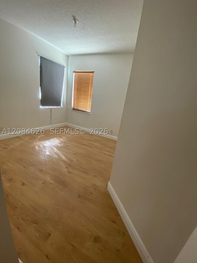 Building Photo - 1888 Salerno Cir