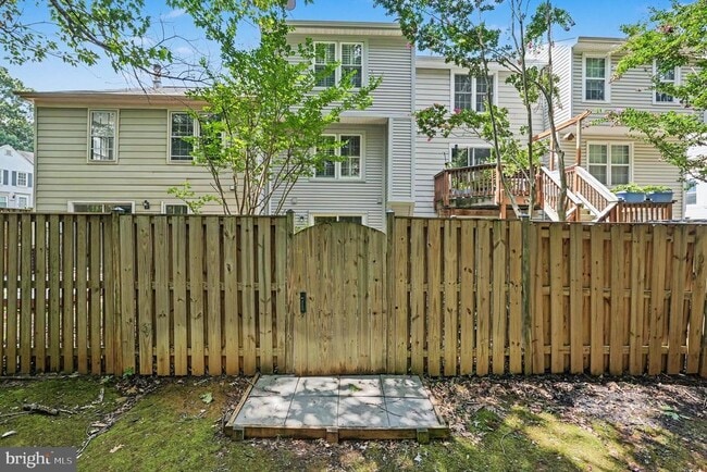 Building Photo - 15067 Maple Glen Ct