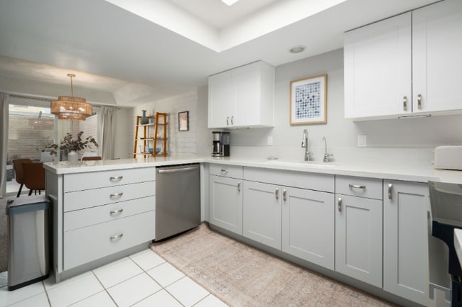 Building Photo - 4133 N 78th Way