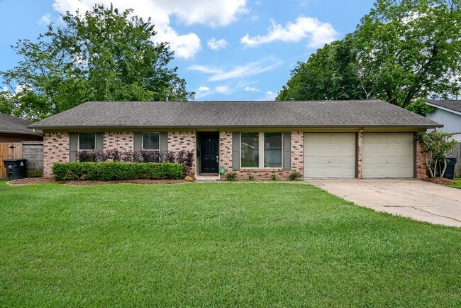 Primary Photo - 5815 Dryad Dr
