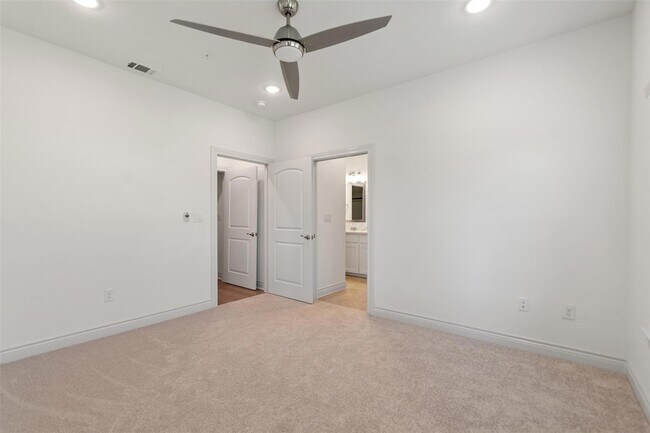 Building Photo - 2105 Tiger Trail