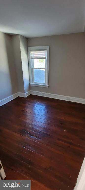 Building Photo - 272 MAPLE