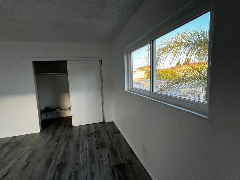 Building Photo - 12829 Doty Ave