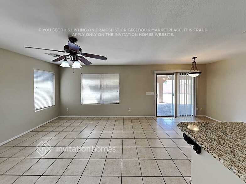 Building Photo - 10467 W Sunflower Pl