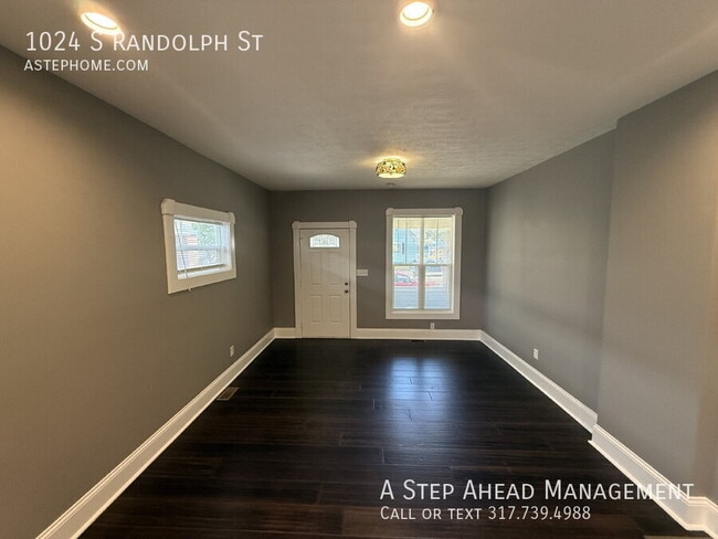 Building Photo - 1024 S Randolph St