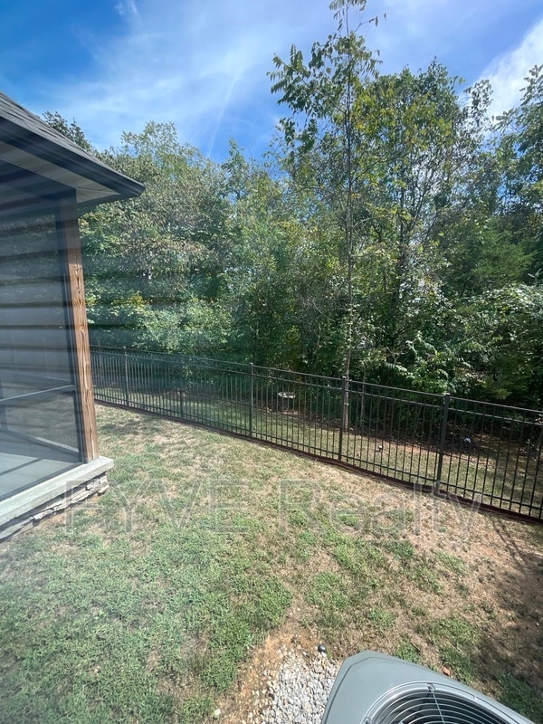 Building Photo - 120 Utsesti Way