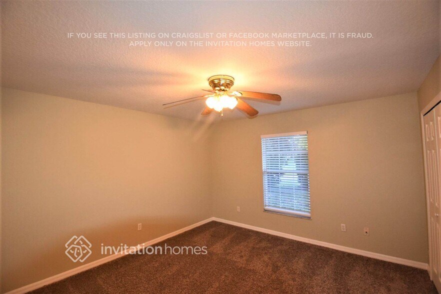 Building Photo - 3104 Pine Tree Dr