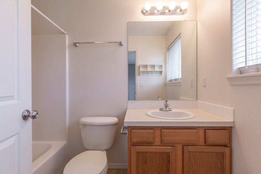 Primary Bathroom - 19153 SE Yamhill St