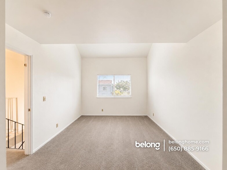 Building Photo - 606 Fairhaven Way