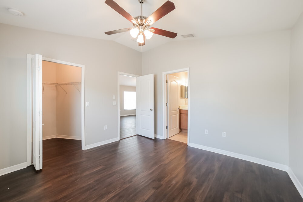 Building Photo - 7329 Lumber Port Dr