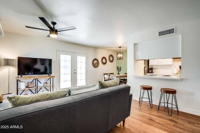 Building Photo - 7906 E Keim Dr