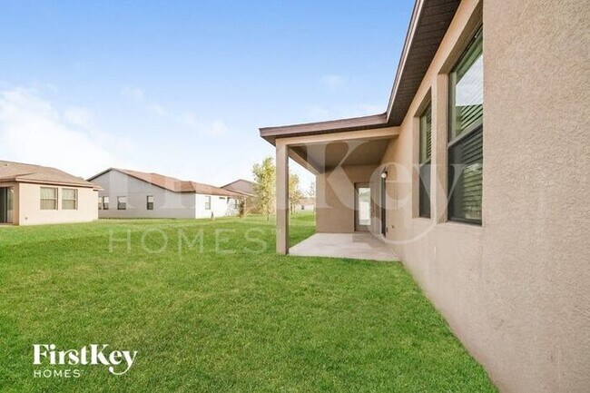 Building Photo - 4705 Blackthorn Cir