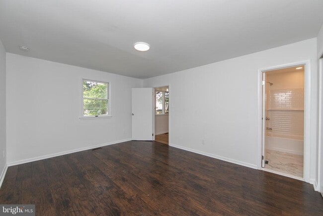 Building Photo - 32 Willis Ave