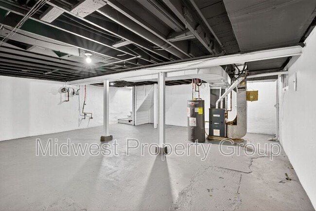 Building Photo - 46 N Harvey Ave