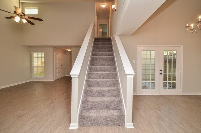 Building Photo - 13214 Ravensway Dr