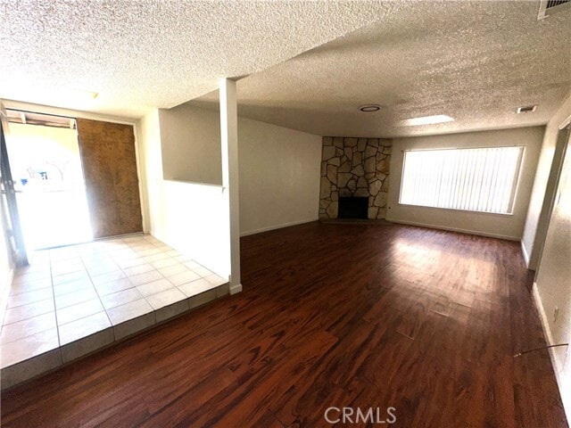 Building Photo - 13692 Oakmont Dr