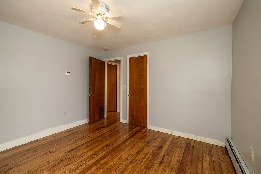 Building Photo - 4559 Makyes Rd