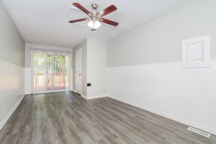 Building Photo - 800 Kenmar Dr