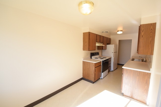 Building Photo - Knollcrest