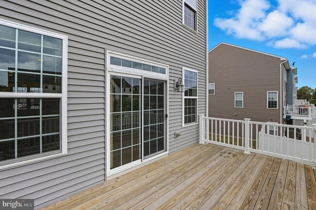 Building Photo - 10523 Hinton Wy