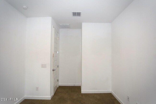 Building Photo - 9231 W Montecito Ave