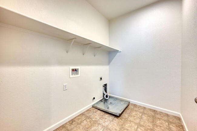 Walk-in Laundry Room with New Washer/DryerOpne Concept - 153 Barnhill Dr