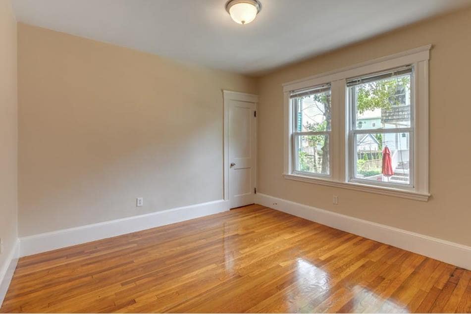 Building Photo - 37 2nd St
