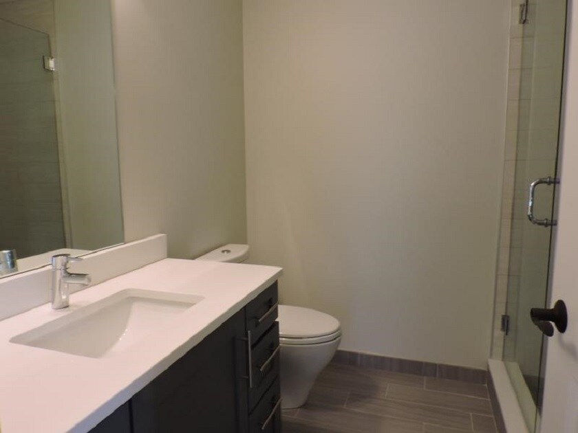 Building Photo - 168 Hampshire St