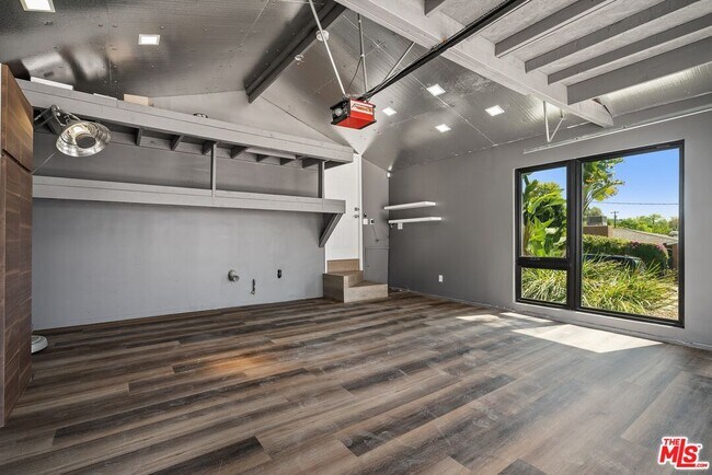 Building Photo - 22263 Buenaventura St