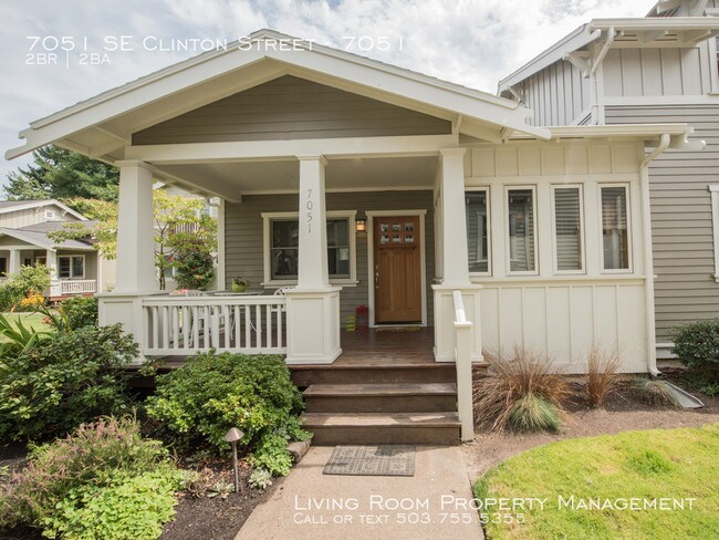 Building Photo - 7051 SE Clinton St