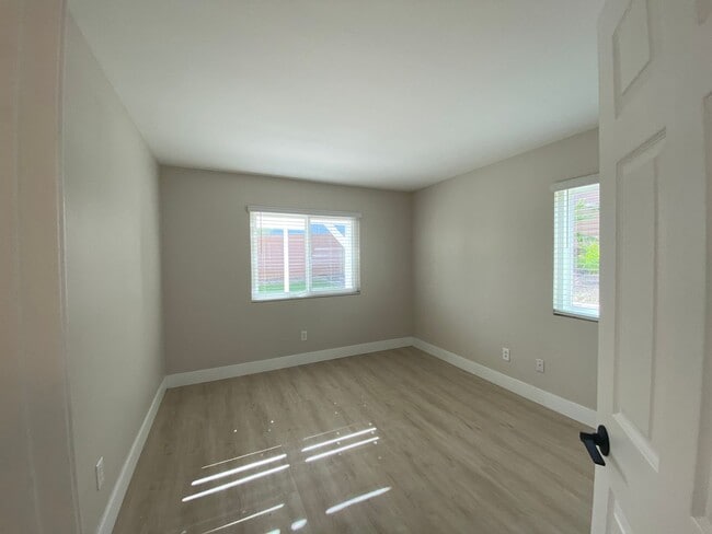 Building Photo - Bright & Upgraded 4BD/3BA Rental in San Ma...