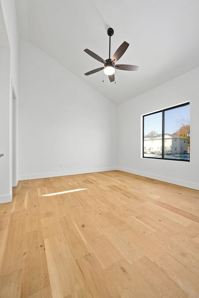 Building Photo - Lot 174