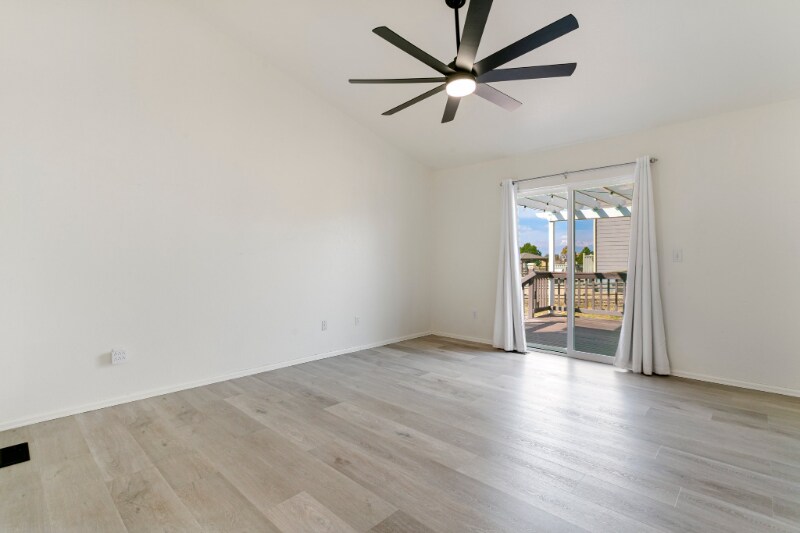 Building Photo - 8946 Oakmont Rd