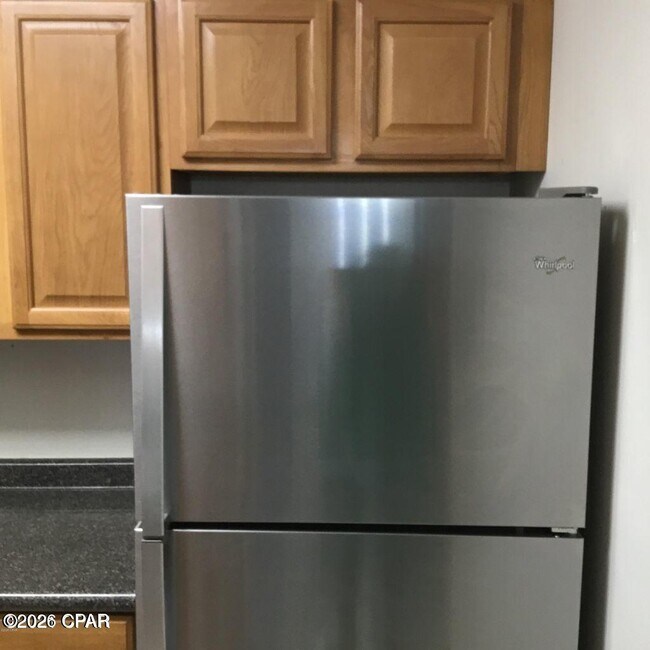 Building Photo - 1025 W 19th St