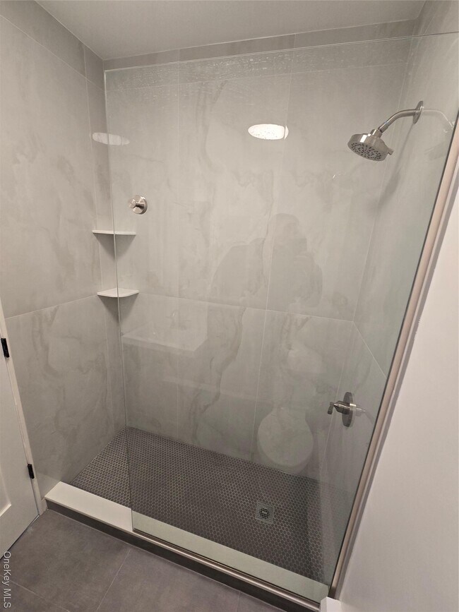 Building Photo - 112 Webster Ave