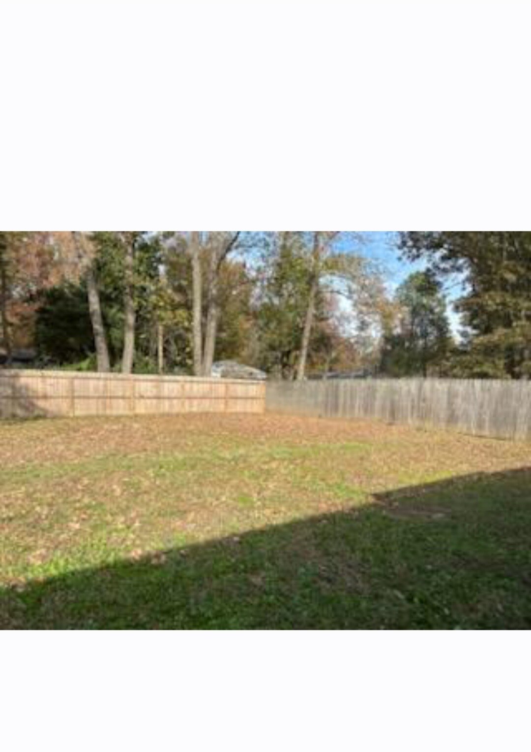 Building Photo - 402 W Cherry St