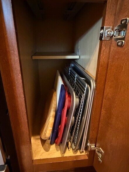 Building Photo - 5810 Darling St