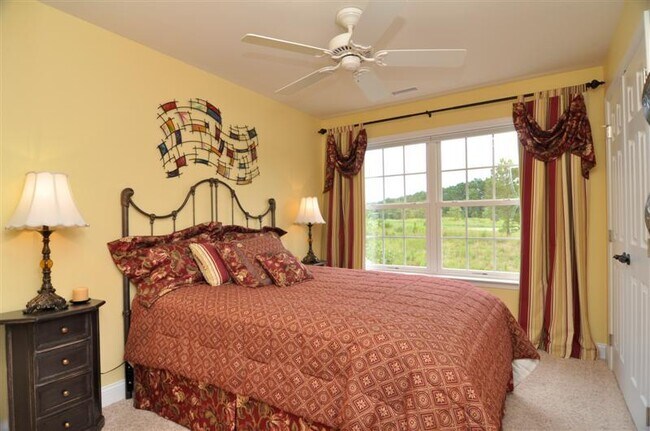 Building Photo - 6727 Evensong Ln