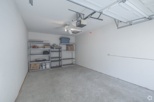 Garage - Retreat at Riverland